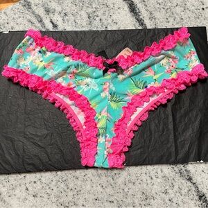 NWT Victoria’s Secret Sexy Little Thing Tropical Satin Cheeky Panties VS Small S